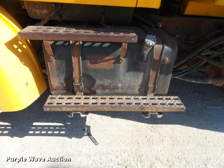 image for item DB7406 1998 Ford LT9501 Louisville 101 dump truck