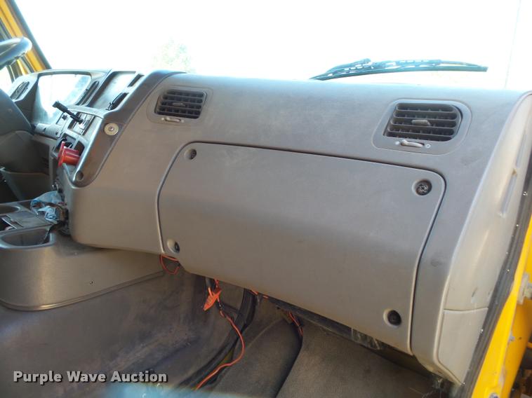 image for item DB7406 1998 Ford LT9501 Louisville 101 dump truck