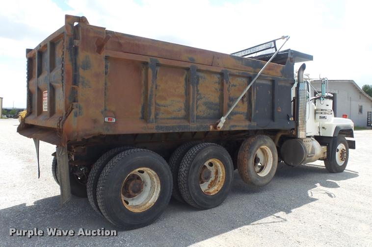 image for item DB7415 2001 Mack RD688S dump truck