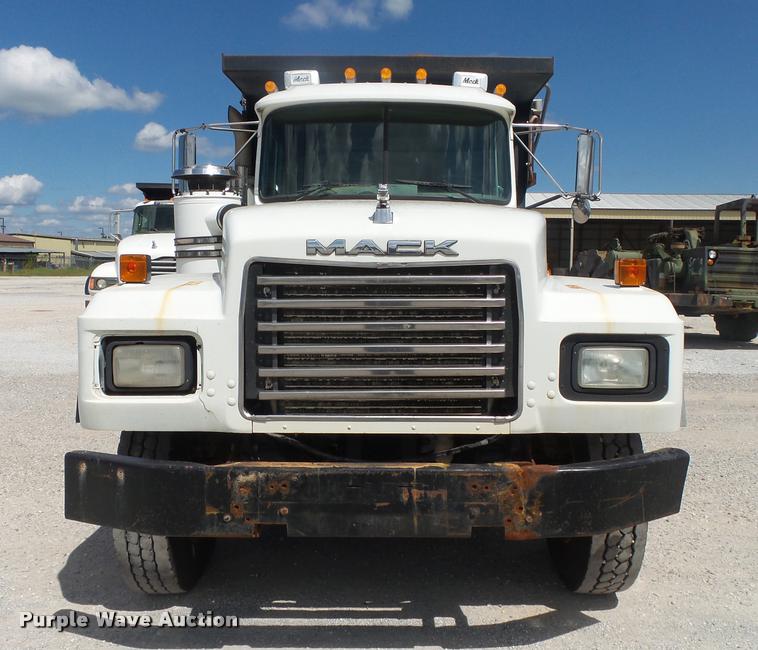 image for item DB7415 2001 Mack RD688S dump truck