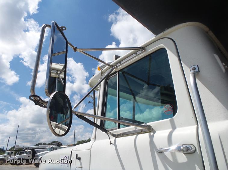 image for item DB7415 2001 Mack RD688S dump truck