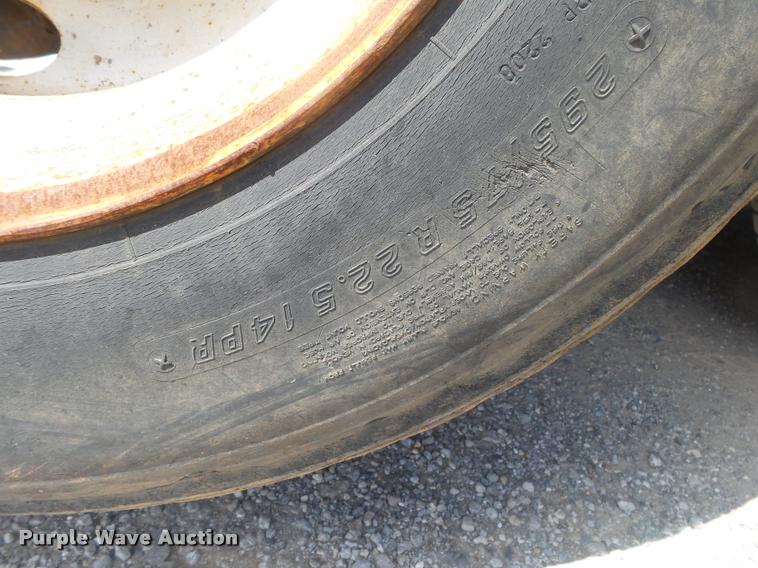 image for item DB7415 2001 Mack RD688S dump truck