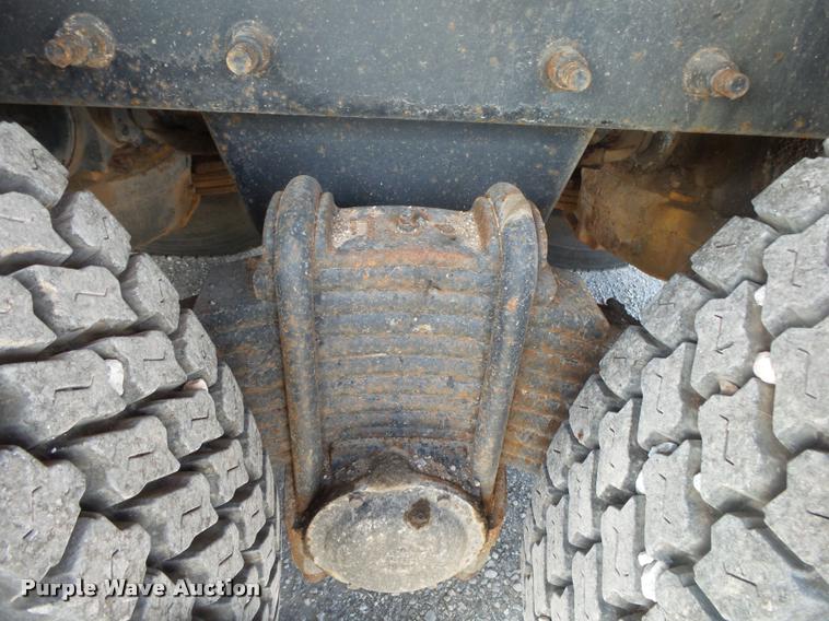 image for item DB7415 2001 Mack RD688S dump truck