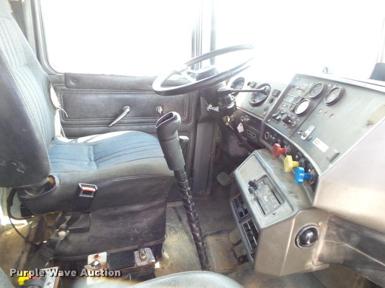 image for item DB7415 2001 Mack RD688S dump truck