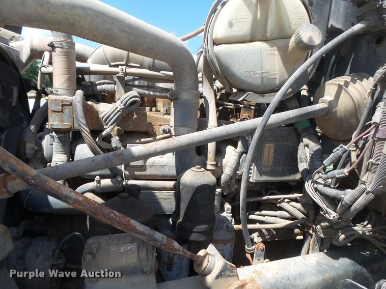 image for item DB7415 2001 Mack RD688S dump truck