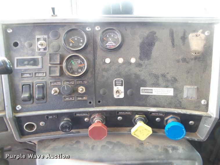 image for item DB7415 2001 Mack RD688S dump truck