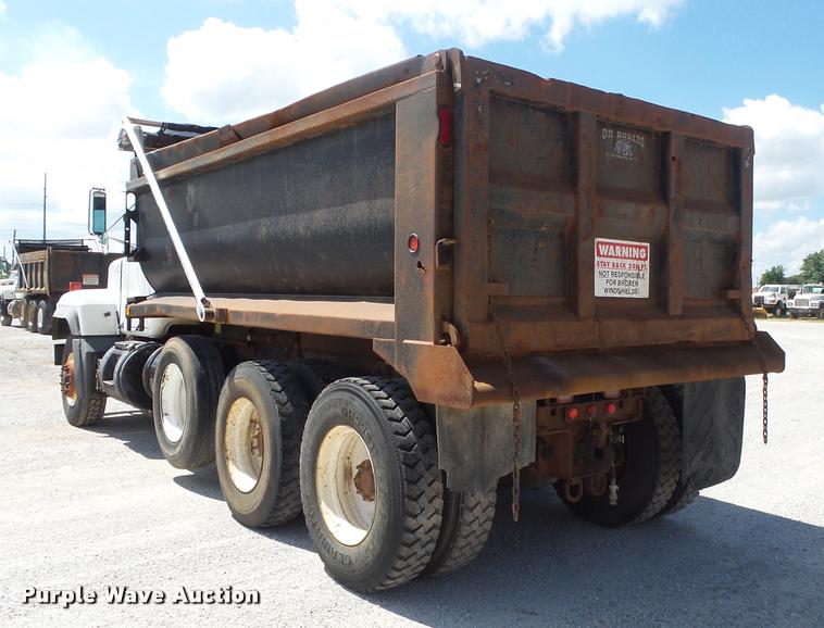 image for item DB7416 2003 Mack RD688S dump truck