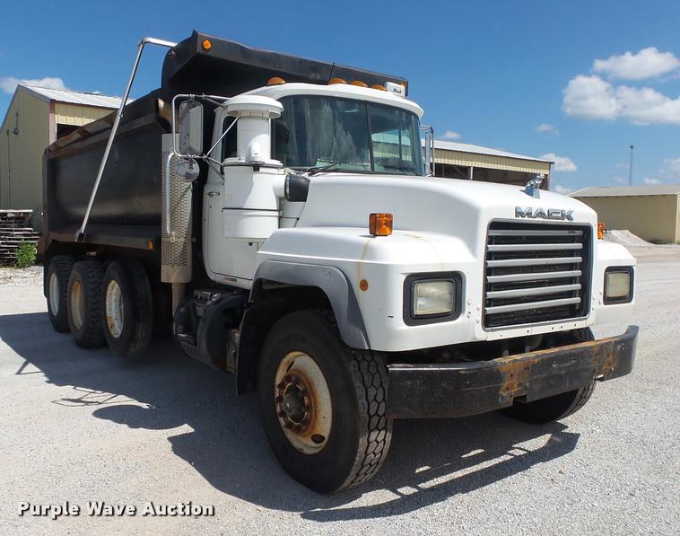 image for item DB7416 2003 Mack RD688S dump truck