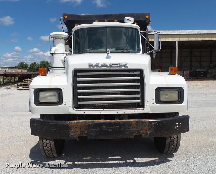 image for item DB7416 2003 Mack RD688S dump truck