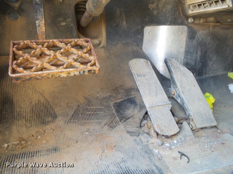 image for item DB7416 2003 Mack RD688S dump truck