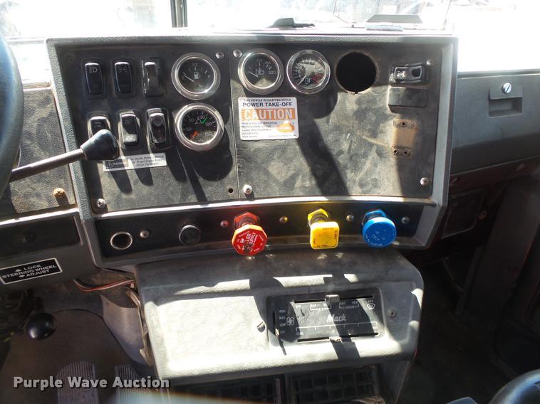 image for item DB7416 2003 Mack RD688S dump truck