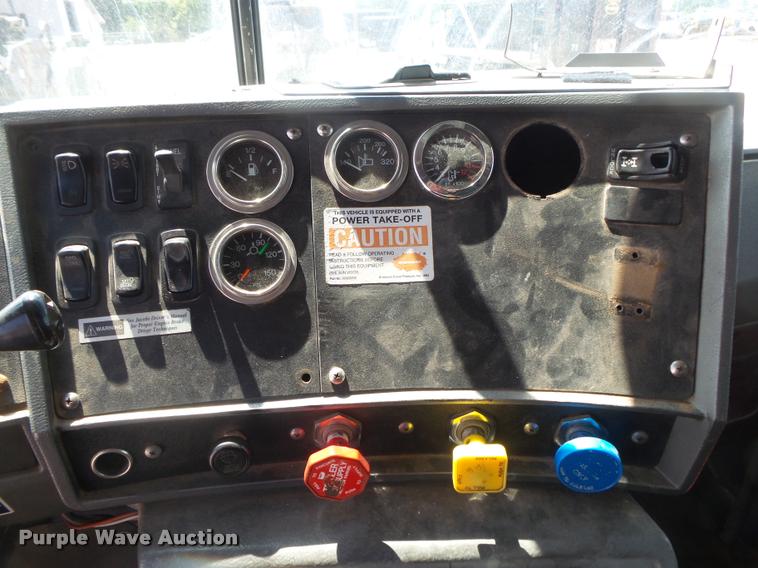 image for item DB7416 2003 Mack RD688S dump truck