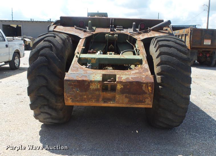 image for item DB7417 1982 Caterpillar 613B grid roller scraper