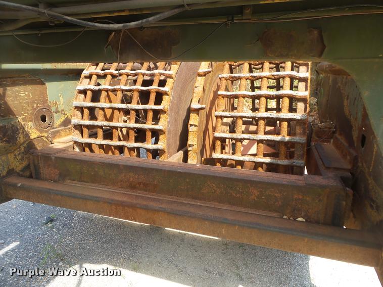 image for item DB7417 1982 Caterpillar 613B grid roller scraper