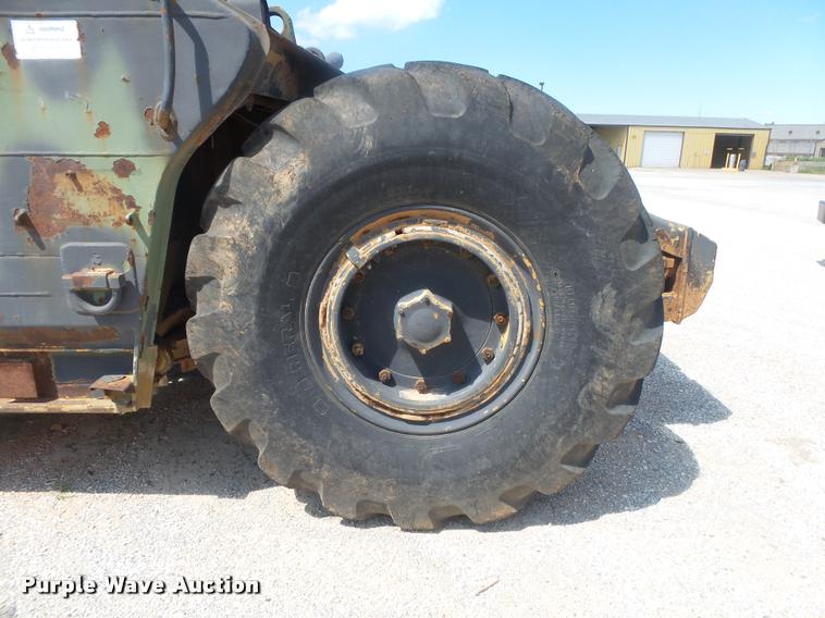 image for item DB7417 1982 Caterpillar 613B grid roller scraper