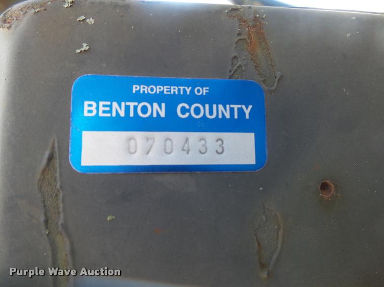 image for item DB7417 1982 Caterpillar 613B grid roller scraper