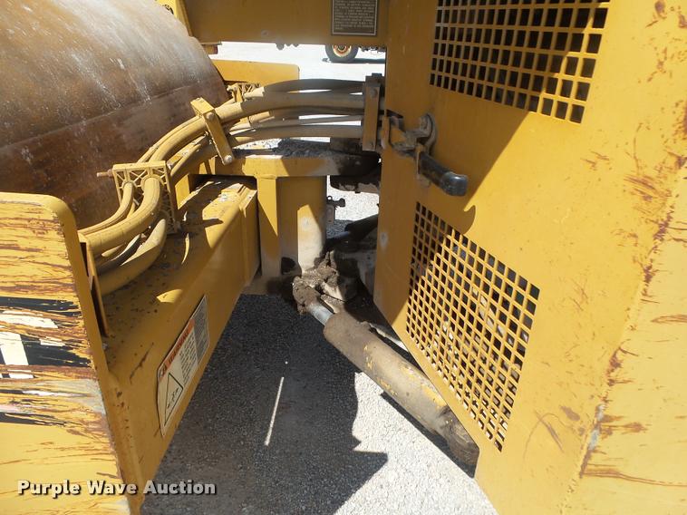 image for item DB7418 1999 Caterpillar CB-534C double drum vibratory roller
