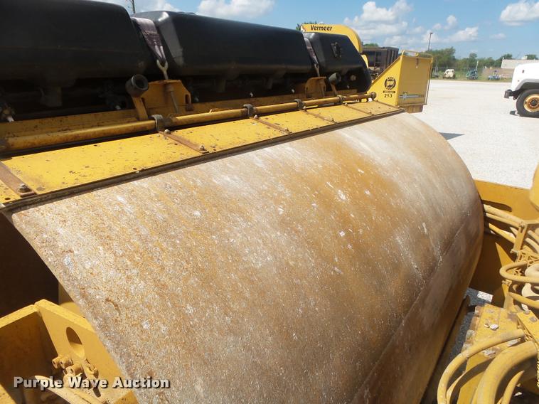 image for item DB7418 1999 Caterpillar CB-534C double drum vibratory roller