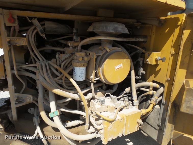 image for item DB7418 1999 Caterpillar CB-534C double drum vibratory roller