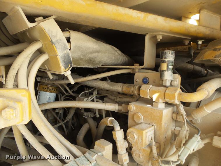 image for item DB7418 1999 Caterpillar CB-534C double drum vibratory roller