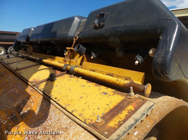 image for item DB7418 1999 Caterpillar CB-534C double drum vibratory roller