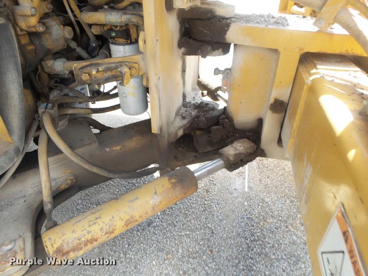 image for item DB7418 1999 Caterpillar CB-534C double drum vibratory roller