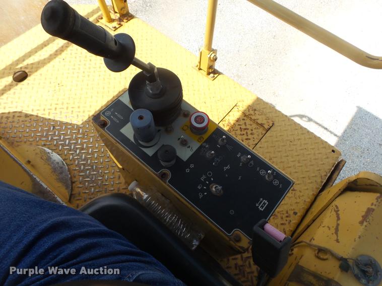 image for item DB7418 1999 Caterpillar CB-534C double drum vibratory roller