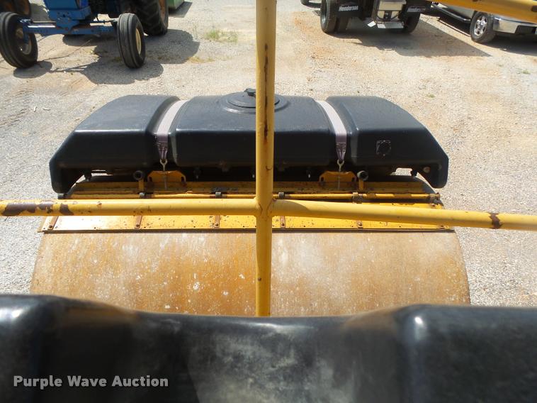 image for item DB7418 1999 Caterpillar CB-534C double drum vibratory roller