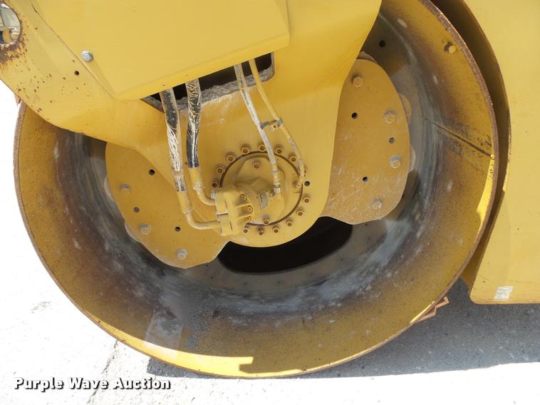 image for item DB7419 2003 Caterpillar CB-534D double drum vibratory roller