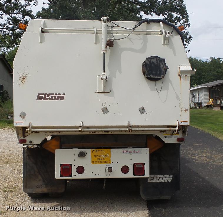 image for item DB7462 1990 Ford L7000 street sweeper truck