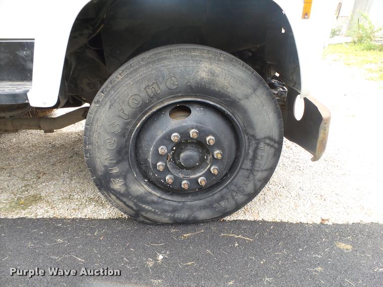 image for item DB7462 1990 Ford L7000 street sweeper truck