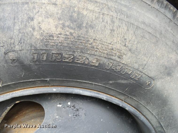 image for item DB7462 1990 Ford L7000 street sweeper truck