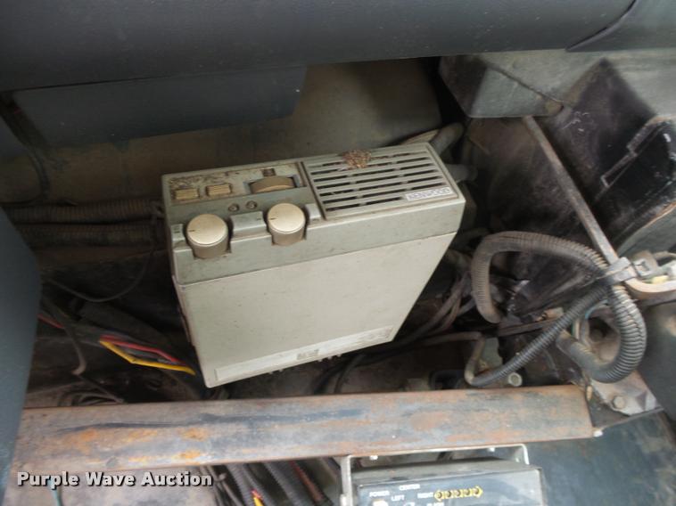 image for item DB7462 1990 Ford L7000 street sweeper truck