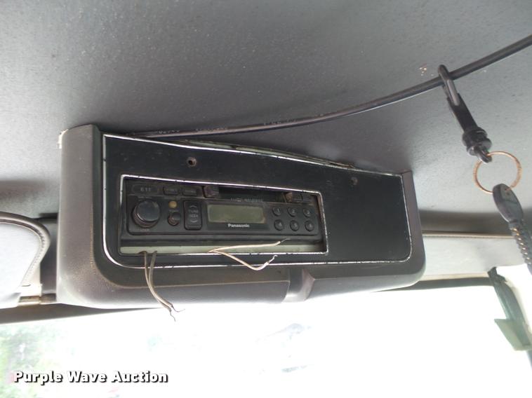 image for item DB7462 1990 Ford L7000 street sweeper truck