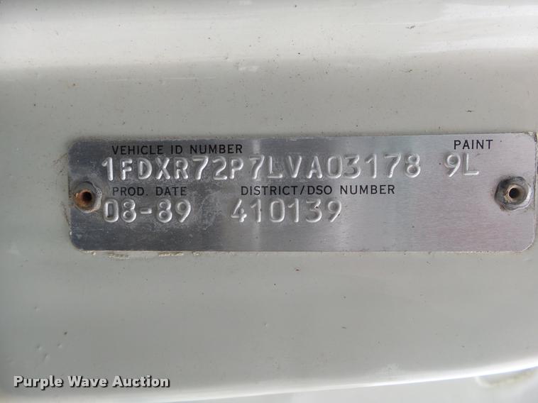 image for item DB7462 1990 Ford L7000 street sweeper truck