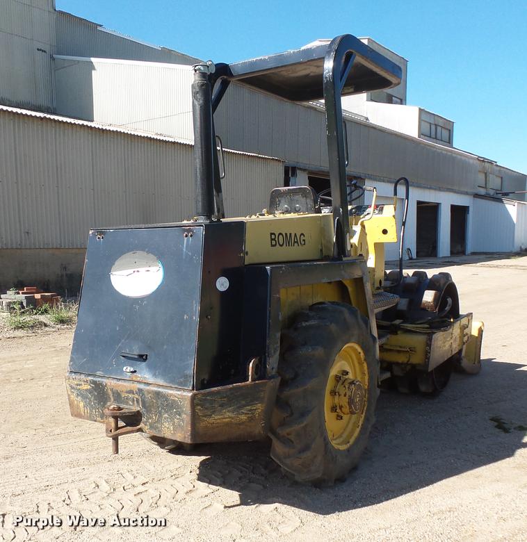 image for item DB8213 1999 Bomag BW142PDB-2 single drum compactor