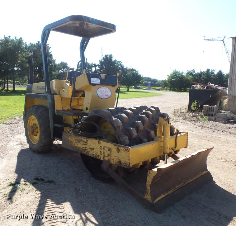 image for item DB8213 1999 Bomag BW142PDB-2 single drum compactor