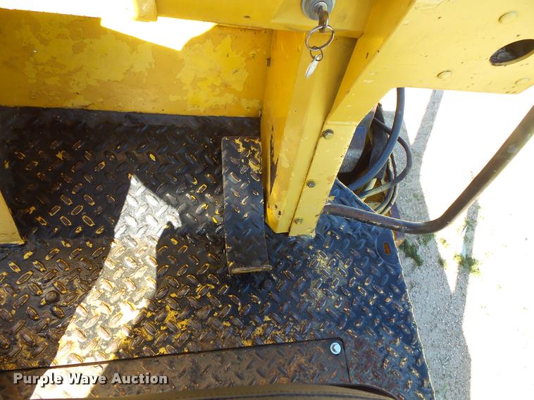 image for item DB8213 1999 Bomag BW142PDB-2 single drum compactor