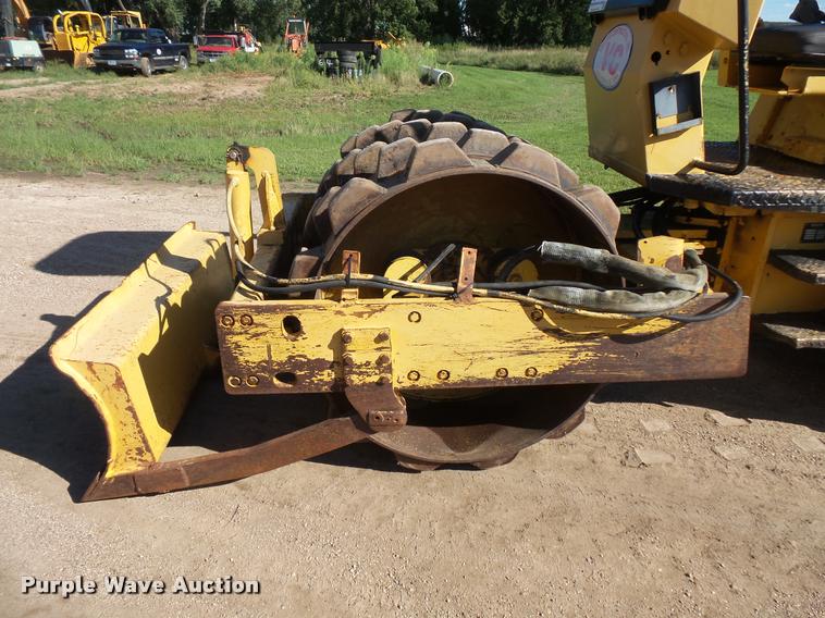 image for item DB8213 1999 Bomag BW142PDB-2 single drum compactor