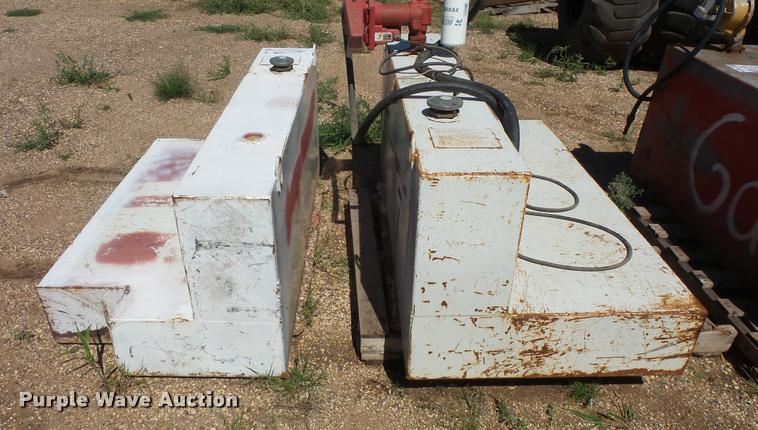 image for item DB8217 (2) Delta 480,000 fuel tanks