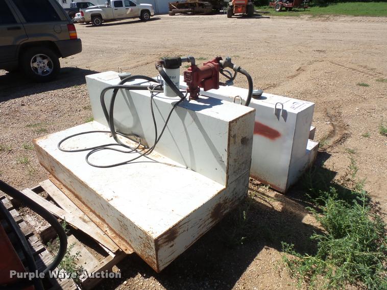 image for item DB8217 (2) Delta 480,000 fuel tanks