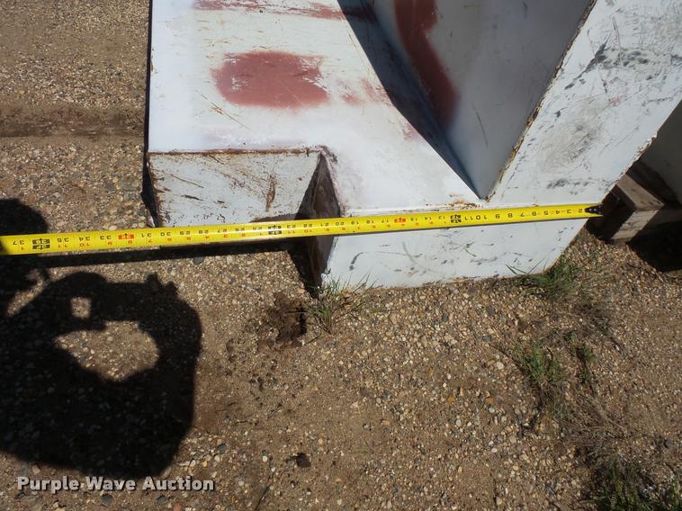 image for item DB8217 (2) Delta 480,000 fuel tanks