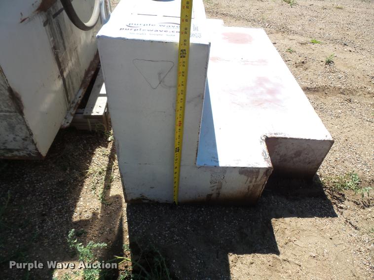 image for item DB8217 (2) Delta 480,000 fuel tanks