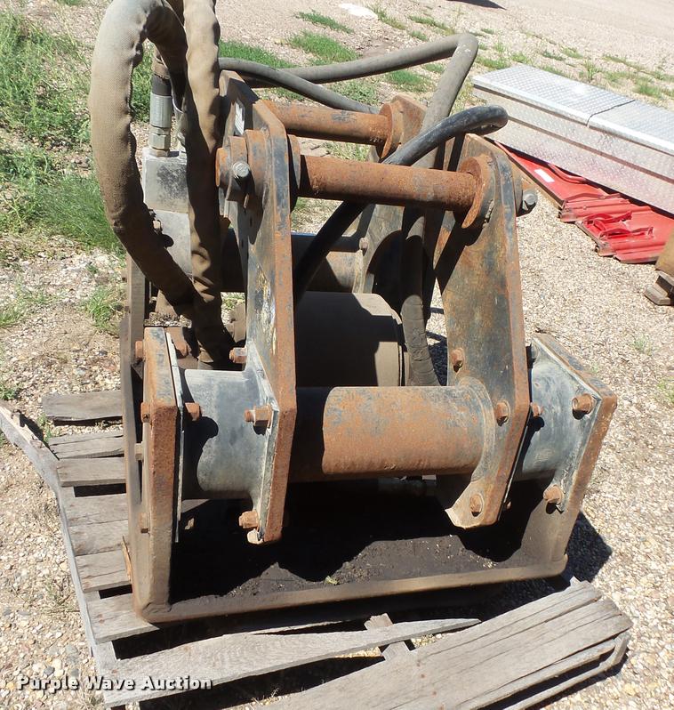 image for item DB8219 HED Shaker CD-20000 plate compactor