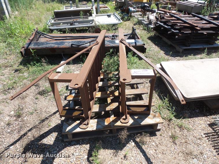 image for item DB8226 (2) trailer ramps