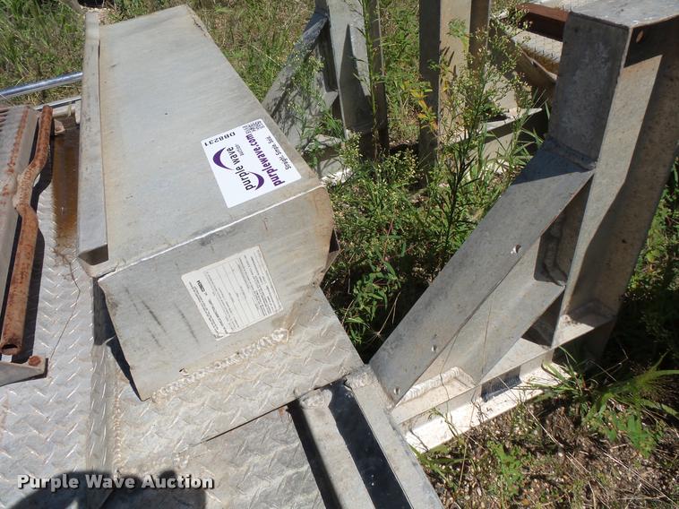 image for item DB8231 Merritt headache rack