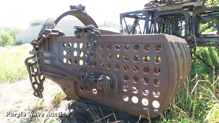 image for item DB8234 Hendrix dragline bucket