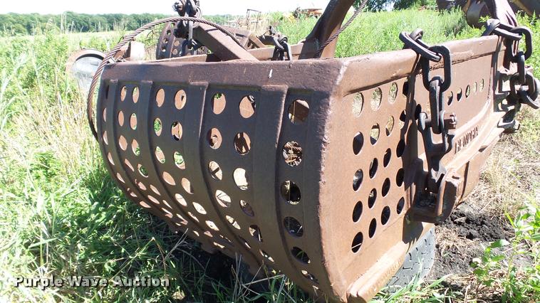 image for item DB8235 Hendrix dragline bucket
