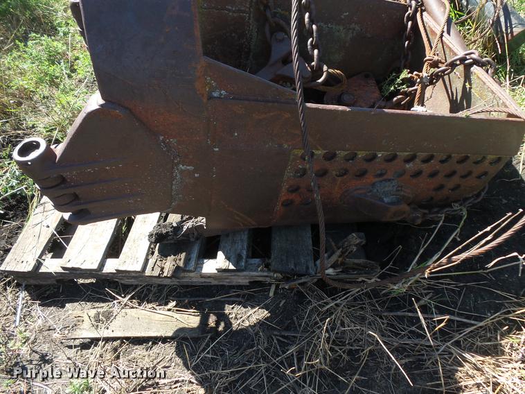 image for item DB8238 Dragline bucket
