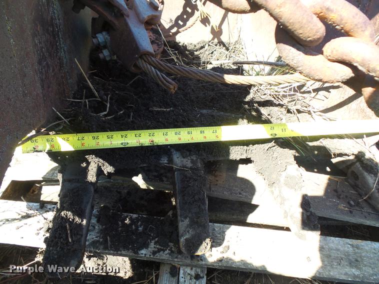 image for item DB8238 Dragline bucket